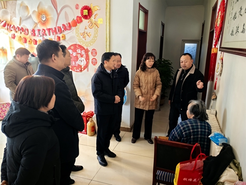 区政协组织开展走访慰问第一书记及派驻村困难党员群众活动