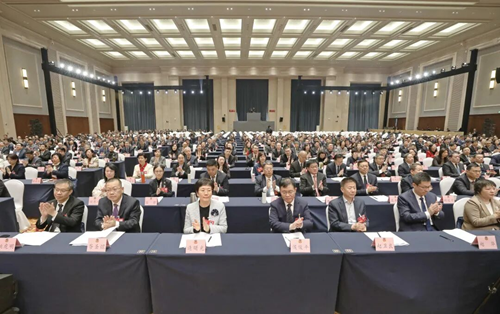 市政协十五届五次会议开幕 刘强于海田韩金峰孙开连杨峰出席 雷杰作常委会工作报告 王京文主持 刘霞作提案工作情况的报告