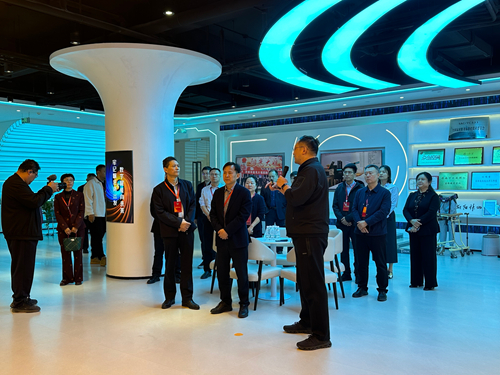 区政协开展“AI赋能助力‘433’现代产业体系实现新突破”商量活动现场调研