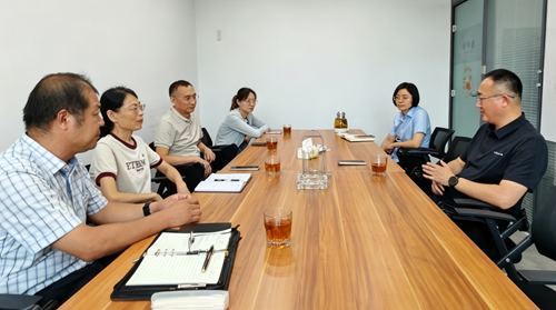 郭芳到振兴街街道走访调研民营企业