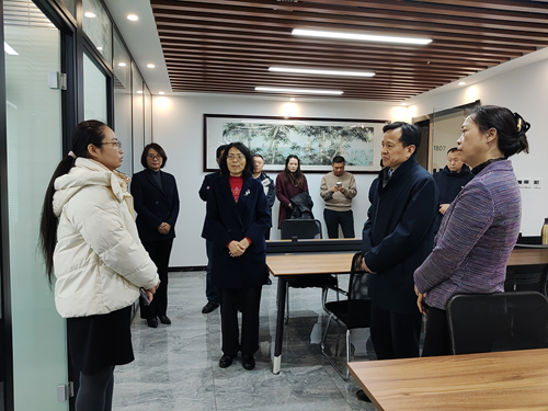 区政协召开各民主党派、工商联负责人和无党派人士代表座谈会